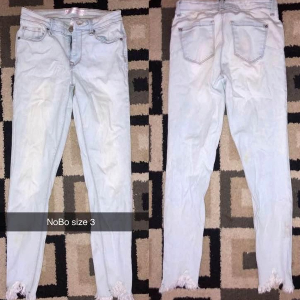No boundaries jeans size 3.